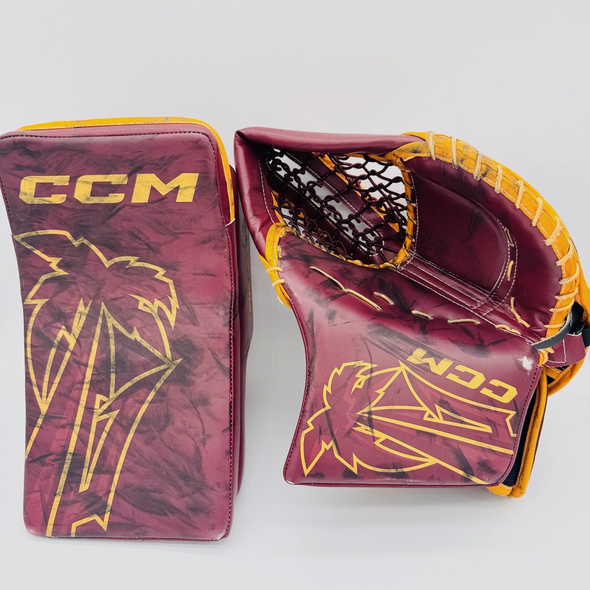 【超歓迎】 CCM Axis Game (590 Set-Regular Blocker & Glove Goalie Pro XF トイガン